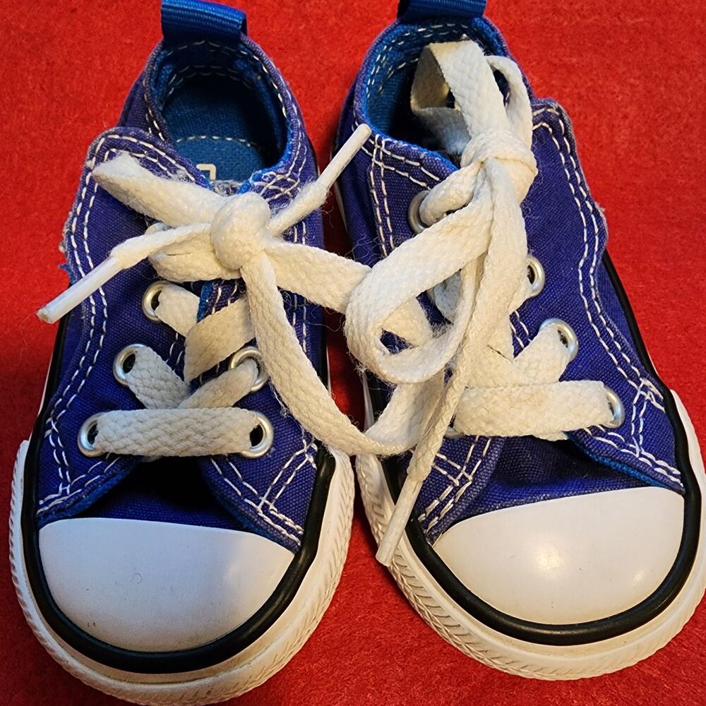 Converse Chuck Taylor All Star Low Top Blue Canvas Infant Shoes Size 3
